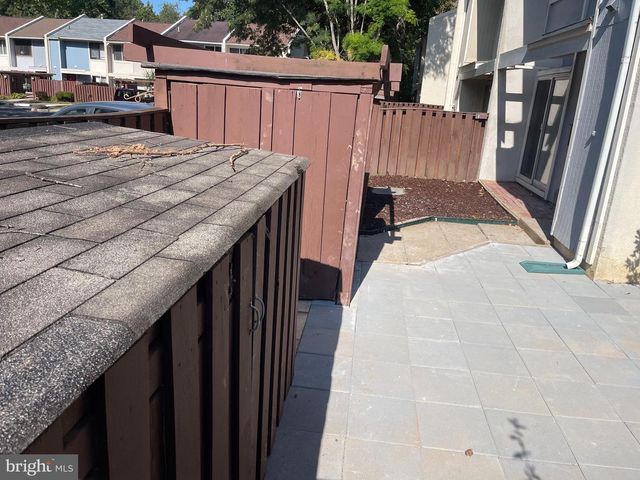 2232 SOUTHGATE SQ, Reston, VA 20191