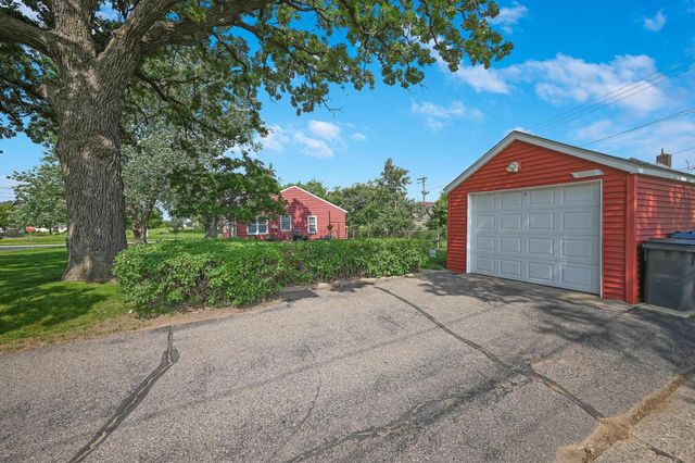 5853 28th Avenue S, Minneapolis, MN 55417
