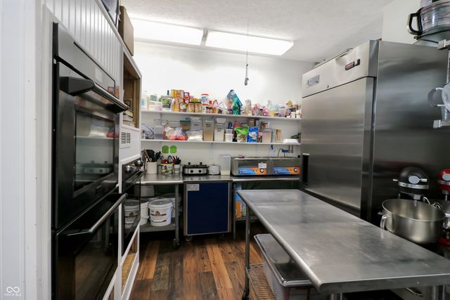 105 W Jackson Street, Mulberry, IN 46058