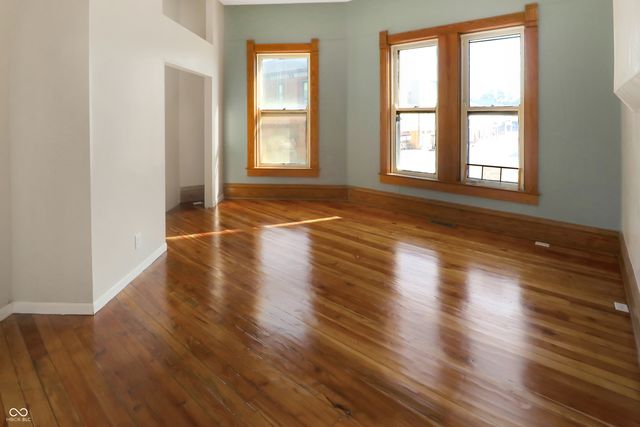 105 W Jackson Street, Mulberry, IN 46058