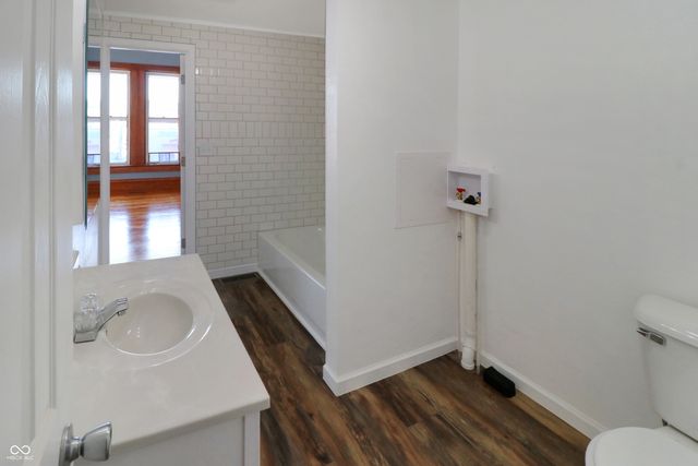 105 W Jackson Street, Mulberry, IN 46058