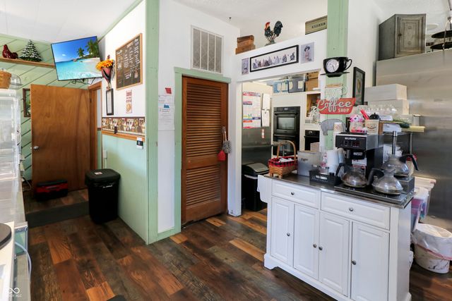 105 W Jackson Street, Mulberry, IN 46058