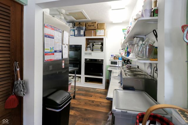 105 W Jackson Street, Mulberry, IN 46058