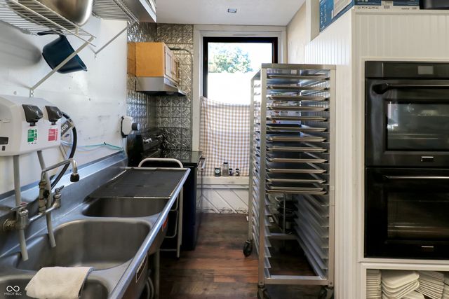 105 W Jackson Street, Mulberry, IN 46058