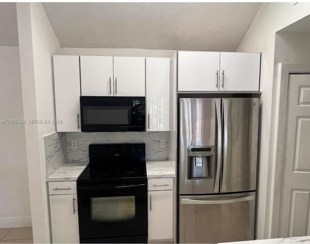15771 SW 106th Terrace 302, Miami, FL 33196