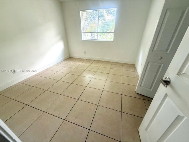 15771 SW 106th Terrace 302, Miami, FL 33196