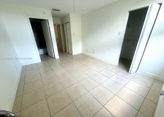 15771 SW 106th Terrace 302, Miami, FL 33196