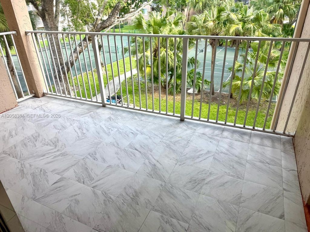 15771 SW 106th Terrace 302, Miami, FL 33196