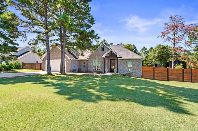 19355 Cedarpark Place, Lindale, TX 75771