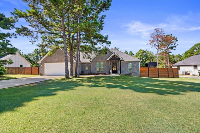 19355 Cedarpark Place, Lindale, TX 75771