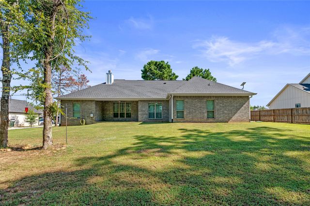 19355 Cedarpark Place, Lindale, TX 75771