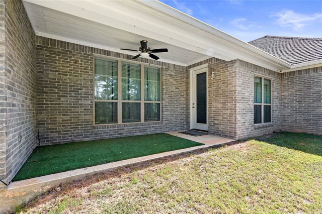 19355 Cedarpark Place, Lindale, TX 75771