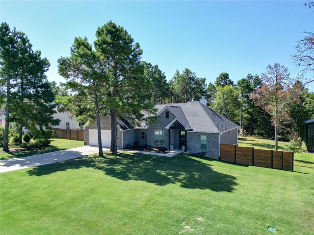 19355 Cedarpark Place, Lindale, TX 75771