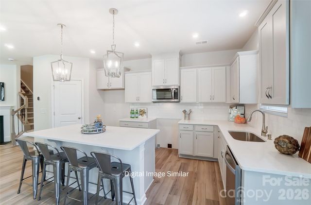 6032 Mallow Crossing Lane, Charlotte, NC 28213