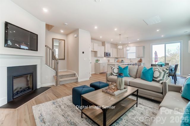 6032 Mallow Crossing Lane, Charlotte, NC 28213