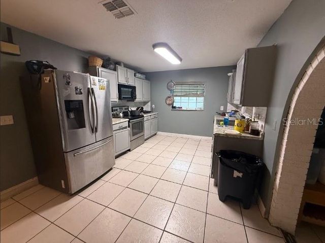 2533 EL PORTAL AVENUE, Sanford, FL 32773