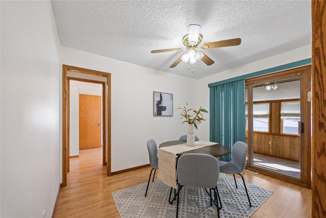 117 E Watrous Avenue, Des Moines, IA 50315