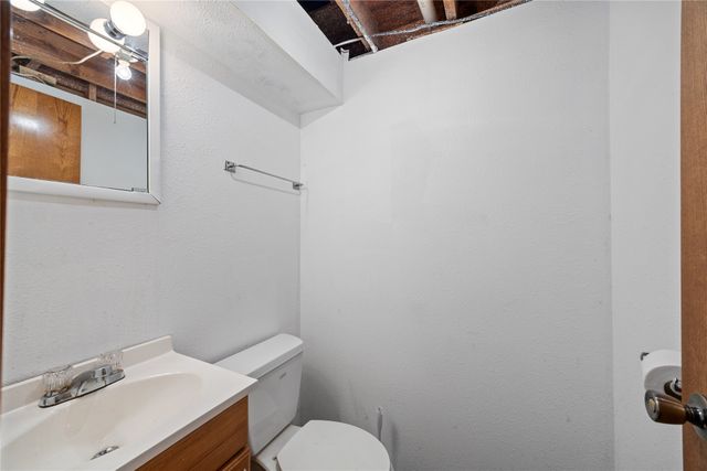 117 E Watrous Avenue, Des Moines, IA 50315