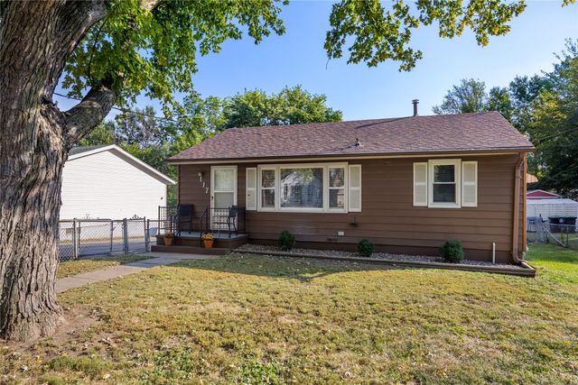 117 E Watrous Avenue, Des Moines, IA 50315