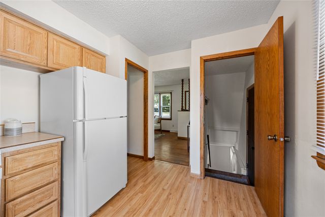 117 E Watrous Avenue, Des Moines, IA 50315