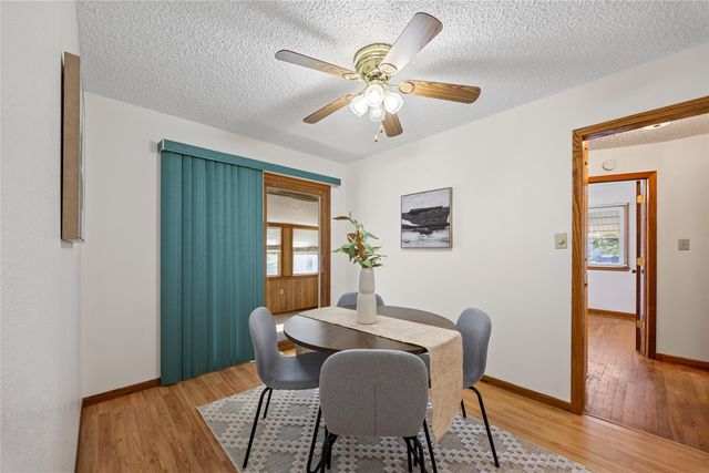 117 E Watrous Avenue, Des Moines, IA 50315