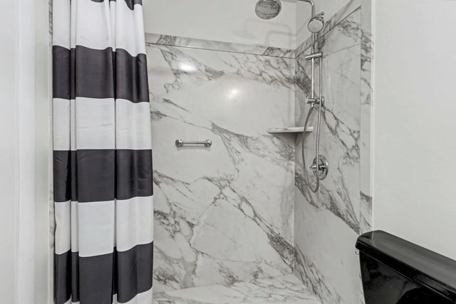 437 SW Natura Avenue F, Deerfield Beach, FL 33441