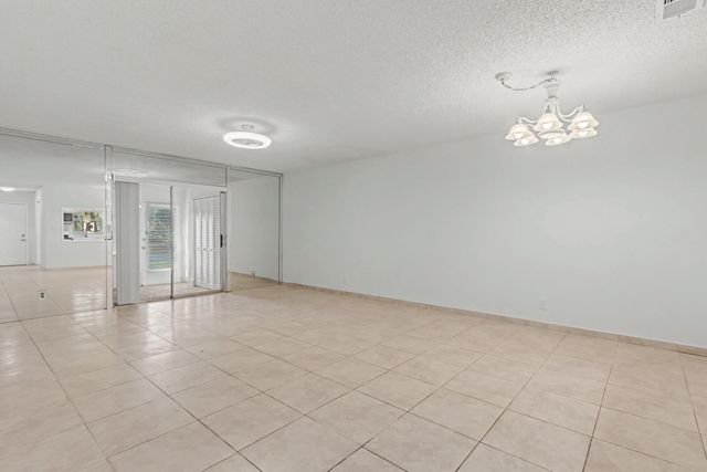 437 SW Natura Avenue F, Deerfield Beach, FL 33441