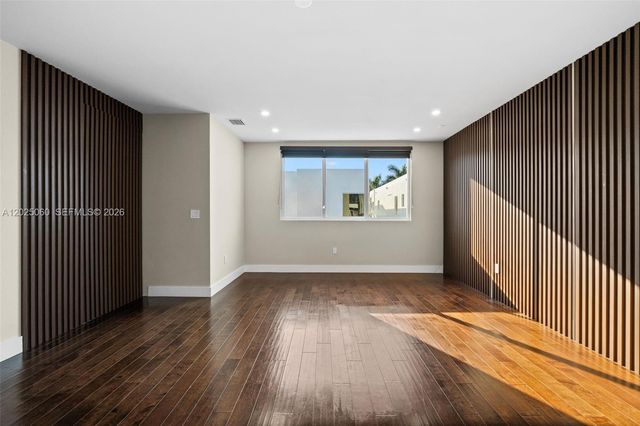 7534 NW 98th Avenue, Doral, FL 33178