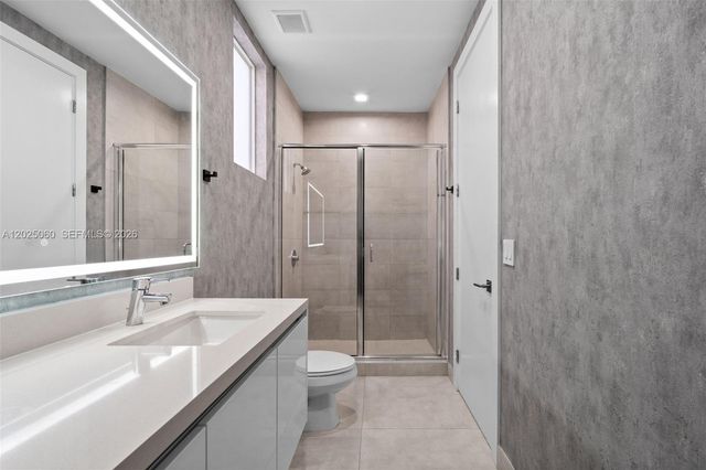 7534 NW 98th Avenue, Doral, FL 33178