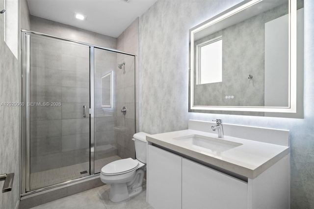 7534 NW 98th Avenue, Doral, FL 33178