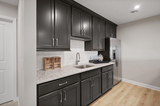 3696 Holbrook Drive, Waconia, MN 55315