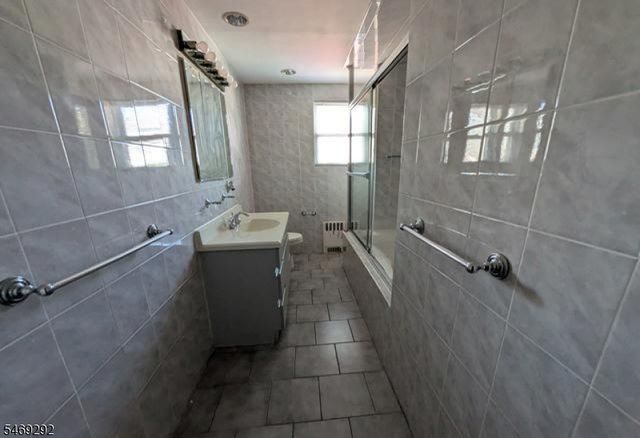 349 Parker St, Newark City, NJ 07104