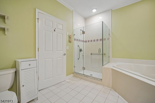 1403 Pointe Gate Dr 1403, Livingston Twp., NJ 07039
