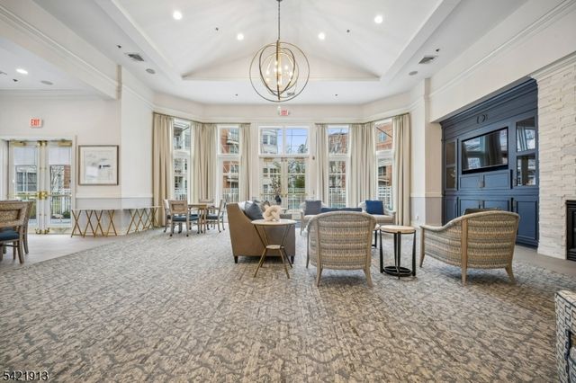 1403 Pointe Gate Dr 1403, Livingston Twp., NJ 07039