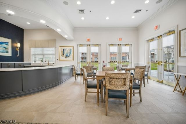1403 Pointe Gate Dr 1403, Livingston Twp., NJ 07039