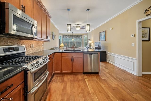 1403 Pointe Gate Dr 1403, Livingston Twp., NJ 07039