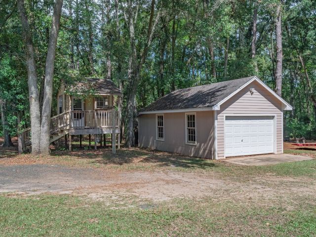 9115 Ravena Road, Tallahassee, FL 32309