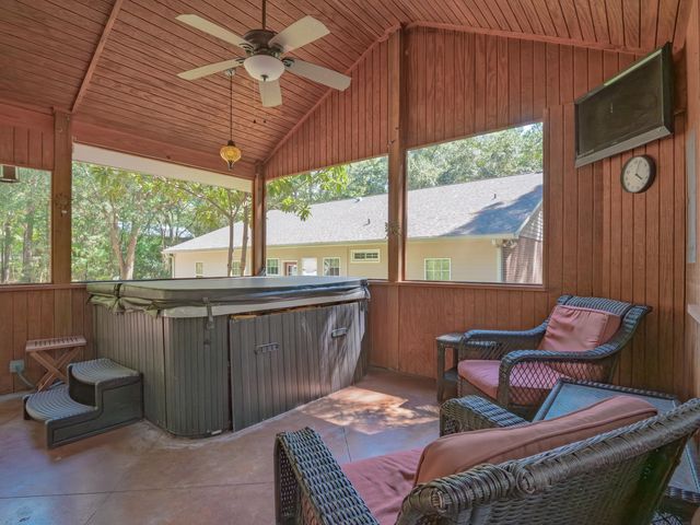 9115 Ravena Road, Tallahassee, FL 32309