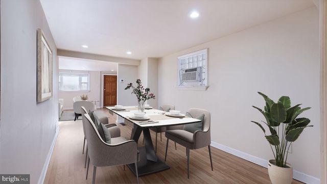 731 CARPENTER ST, Philadelphia, PA 19147