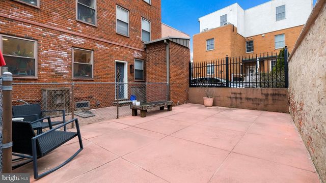 731 CARPENTER ST, Philadelphia, PA 19147