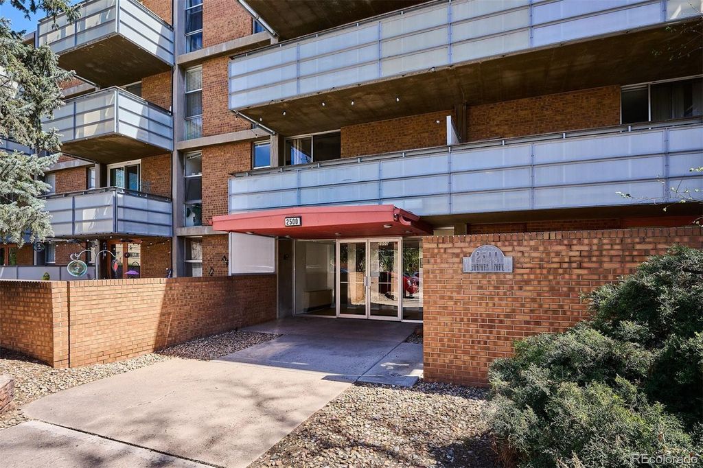 2500 S York Street 213, Denver, CO 80210