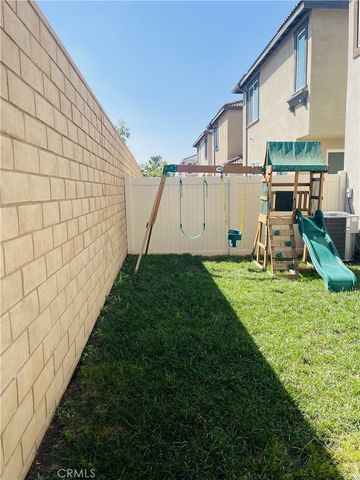 2004 2004 Dewdrop, Upland, CA 91786