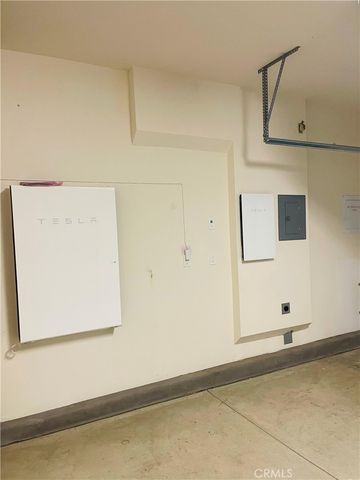 2004 2004 Dewdrop, Upland, CA 91786