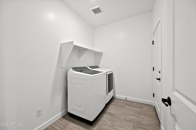 17017 W Molly Lane, Surprise, AZ 85387