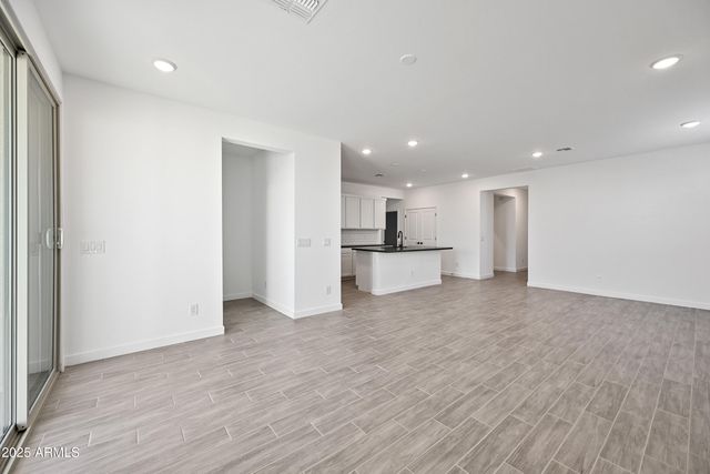 17017 W Molly Lane, Surprise, AZ 85387