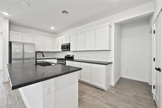 17017 W Molly Lane, Surprise, AZ 85387