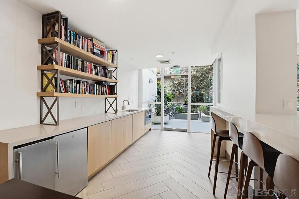 Image 15 of property listing at 1277 Kettner Blvd. 505, San Diego, CA 92101