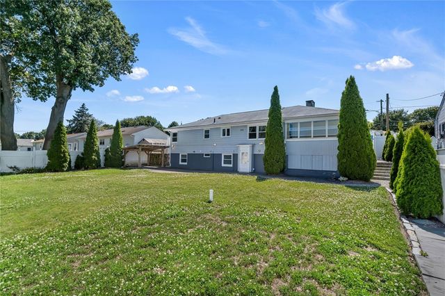 26 Bernard Street, Cranston, RI 02920