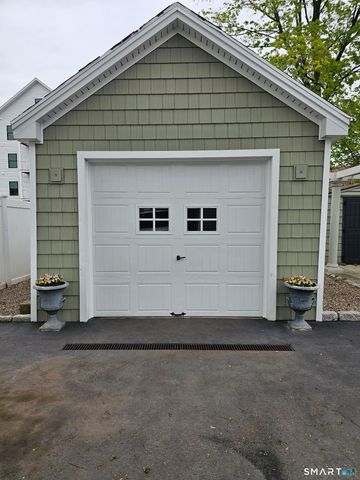 40 Yale Street, Stratford, CT 06615
