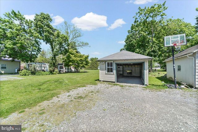 2831 WILLOW STREET PIKE, Willow Street, PA 17584